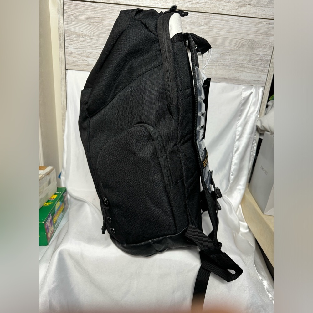 Nike Elite Pro Hoops Basketball Backpack Black and Gold - Picture 3 of 5